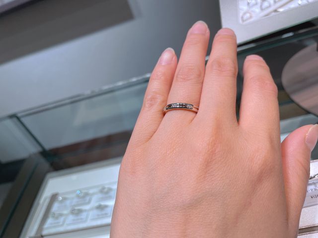 実際に着用してもかわいく
素敵な指輪でした