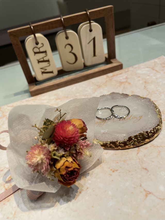 とても気に入ったデザインの指輪です。