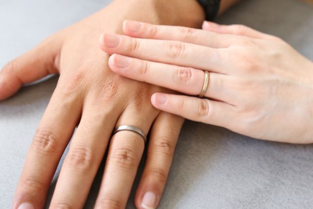 指輪受け取り時に撮影していただいた写真です