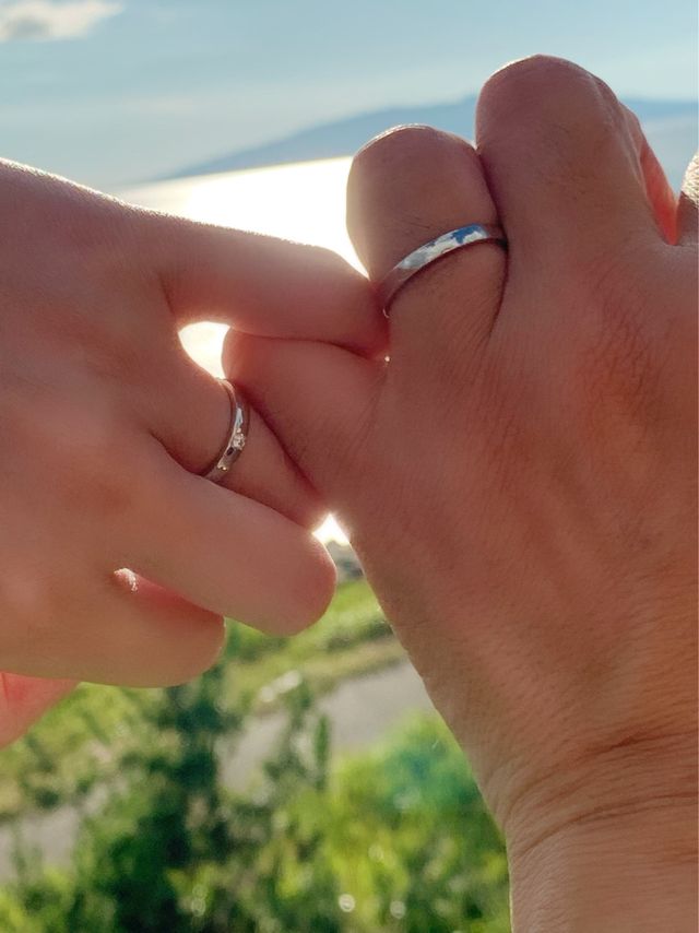 出会って20年。結婚して1年。これからは、この指輪と一緒に…