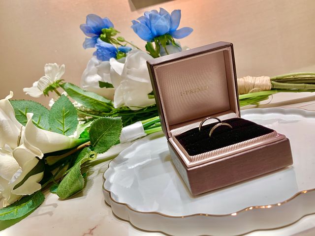 シンプルですが、プラチナがよい輝きです。