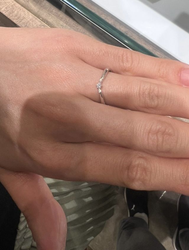 華奢なデザイン