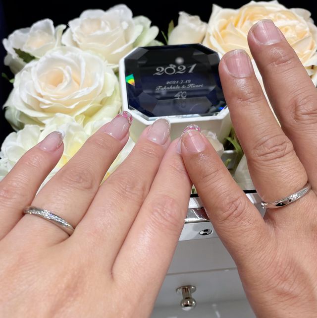 自分からも相手側からもキラキラして見える綺麗なデザインです