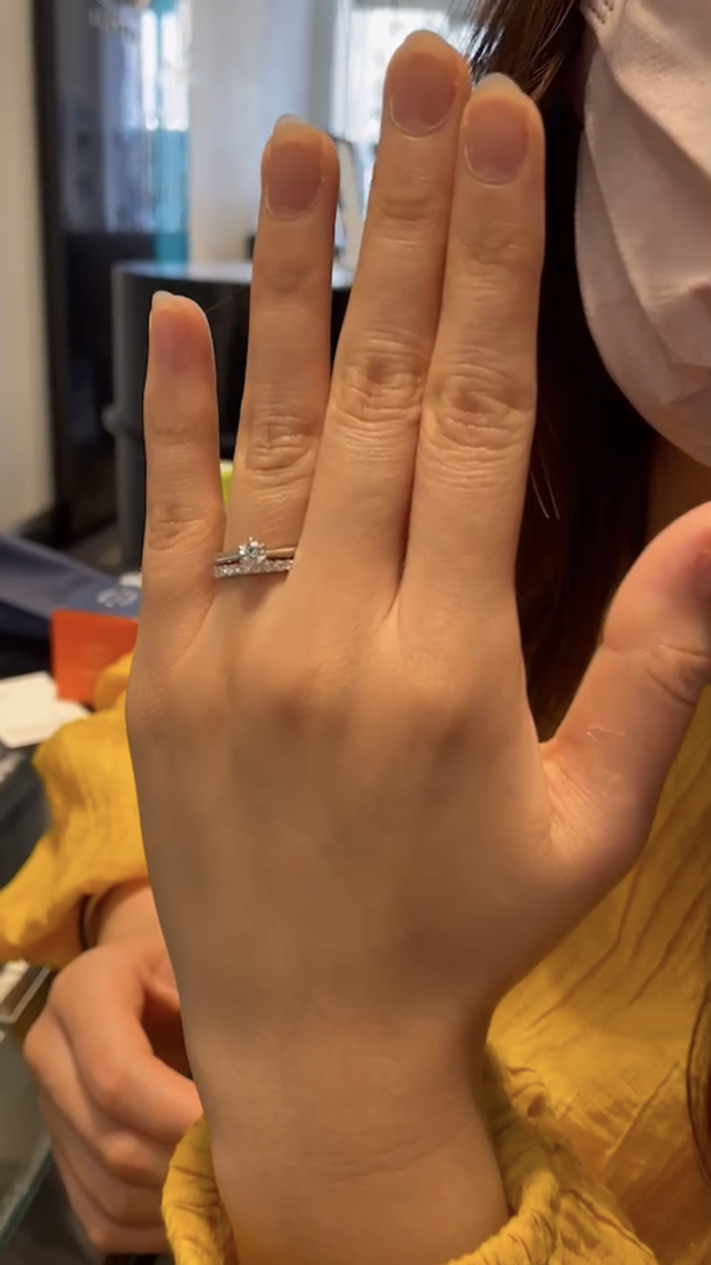 婚約指輪と結婚指輪の試着