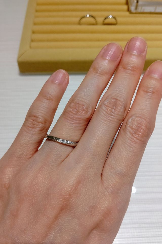 正面だけでなく、どの方向から見てもダイヤモンドが綺麗！