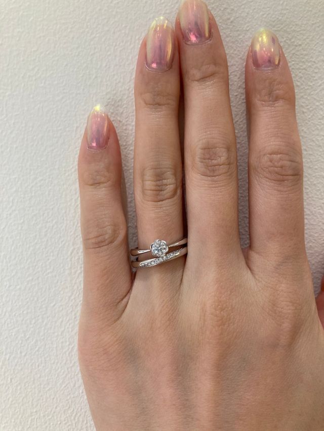 フローラとコスタンテを重ね付けしました。