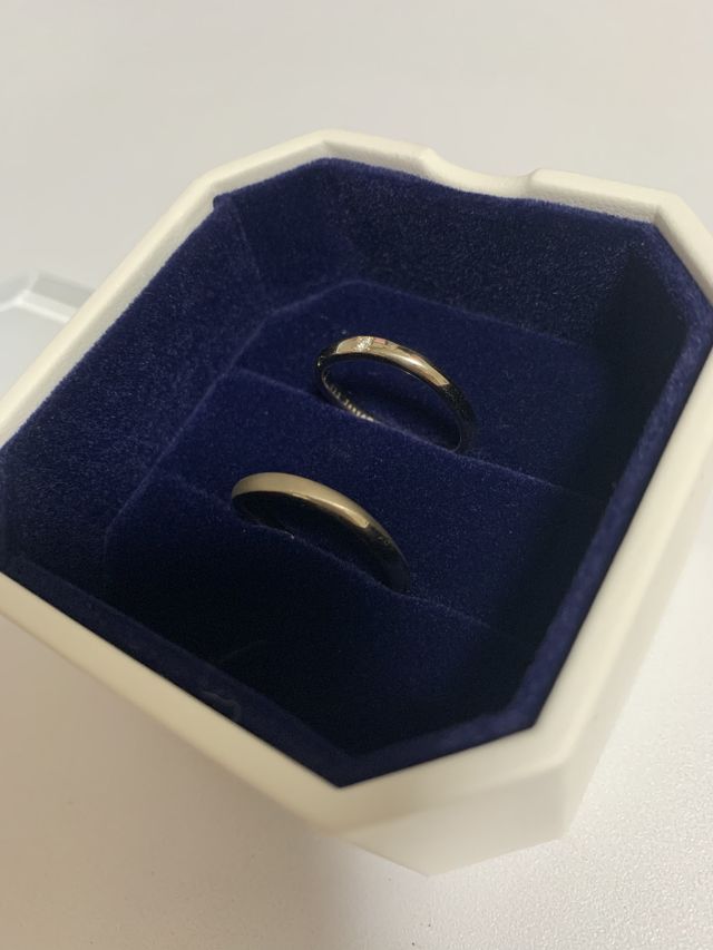 シャンパンゴールドの色みをオーダーしました