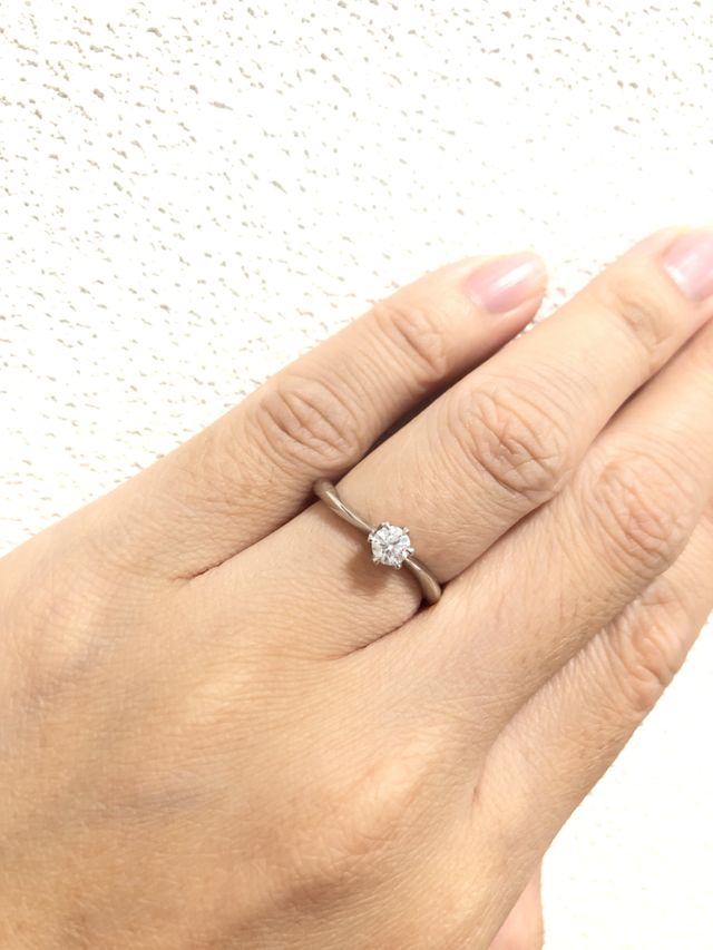 婚約指輪
着用感