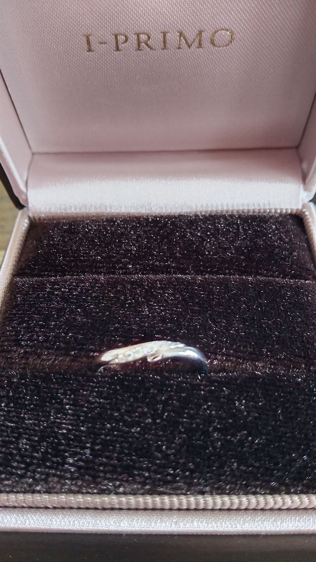 ピンクゴールドの色味がお気に入り