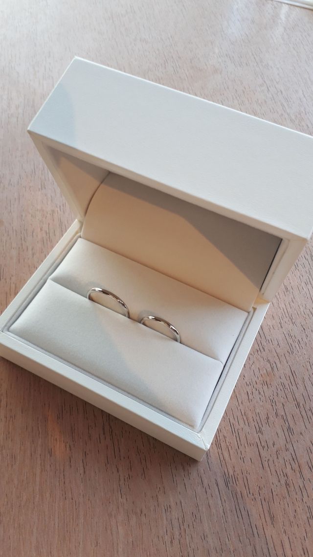 つける前の指輪