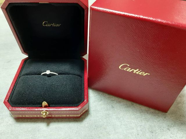 小ぶりなデザインなので、アクセサリーとして普段使いもできます