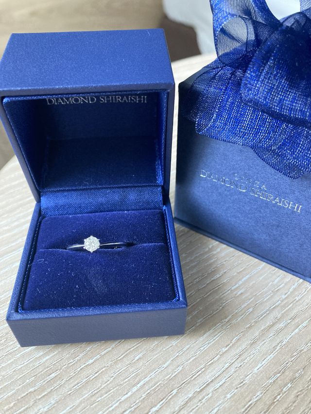 後に自分でデザインを選びにいきました！