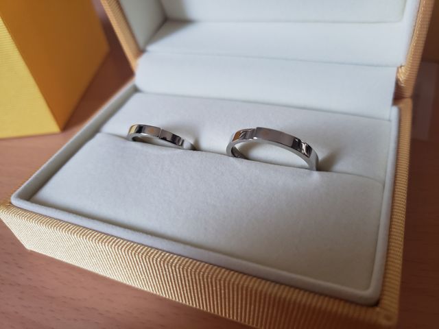 継ぎ目打ちという途中工程を二人で行えるリングでした。