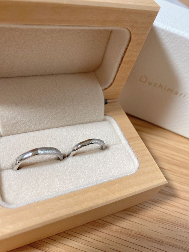 最初はお互い好きなカラーを選んでいたけどお揃いのプラチナに。