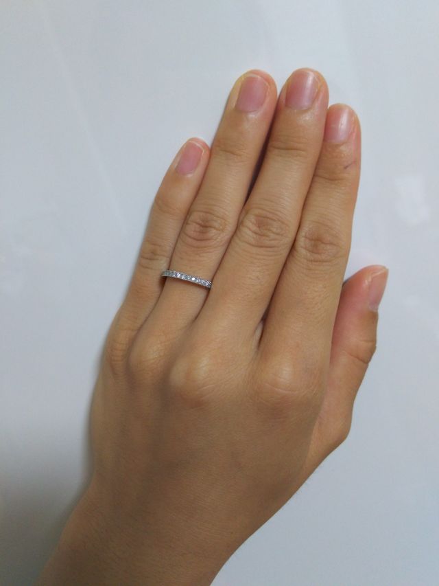 関節に合わせてサイズを検討した為、指にはめると少しぶかい。