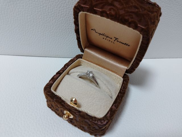 購入時の箱と指輪