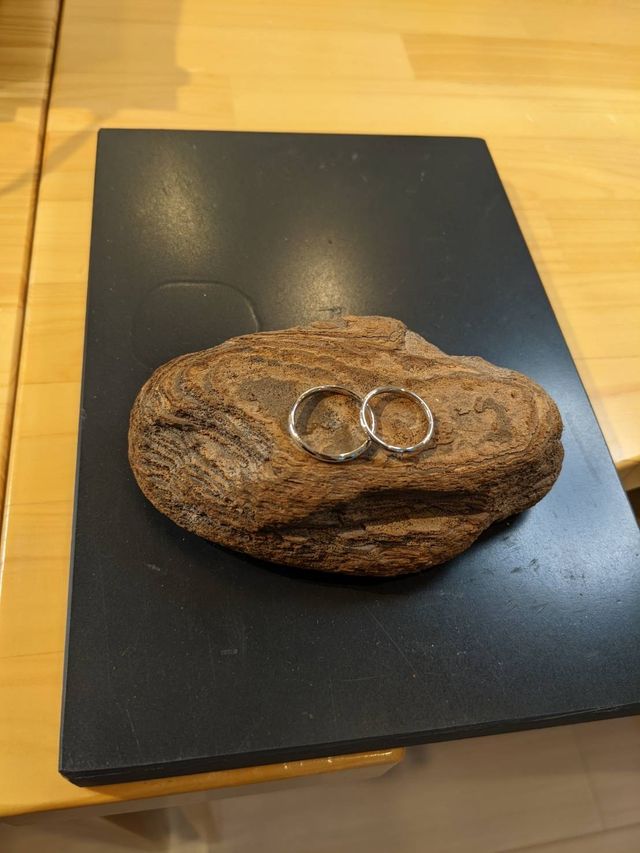 手作り指輪完成後。刻印をお願いし、二週間ほど後に受け取り