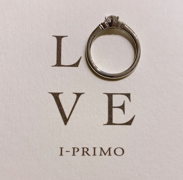 彼女へのプロポーズに購入しました。非常に喜んでくれました。