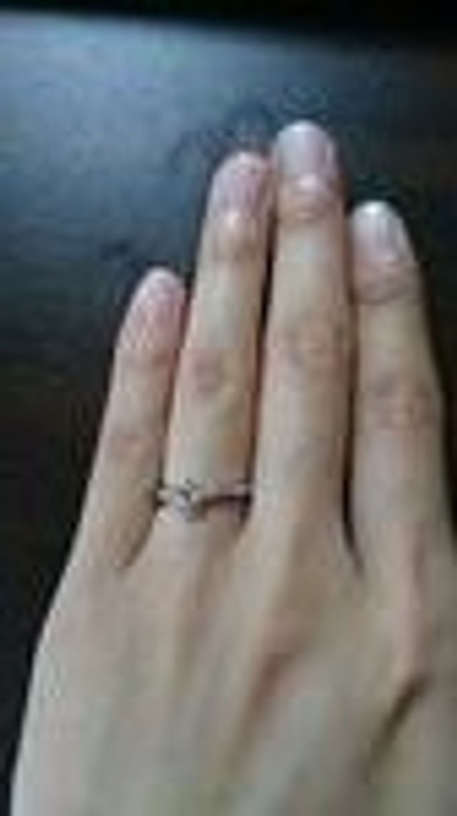 婚約指輪のみの写真