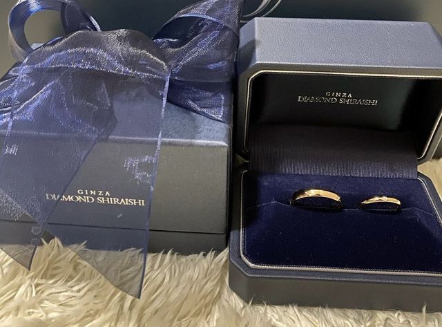 ペア指輪ではなく、それぞれ好きなデザインを選びました。