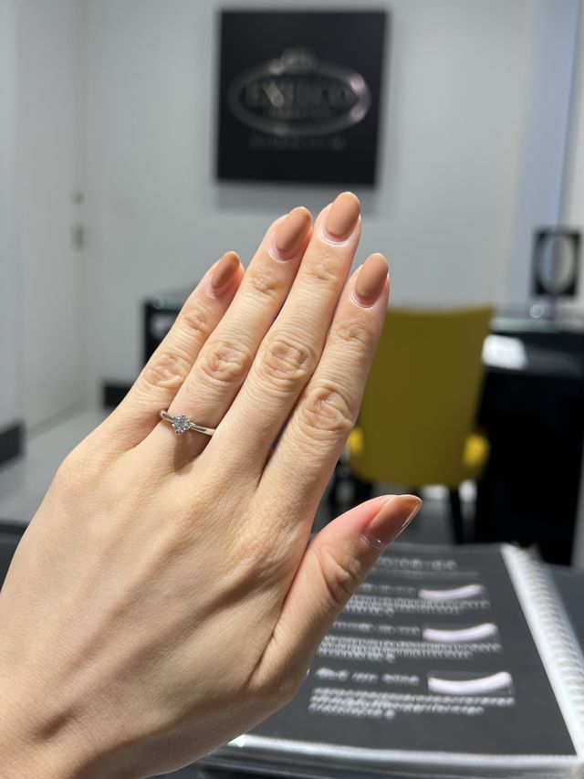 手に馴染むデザインでした。