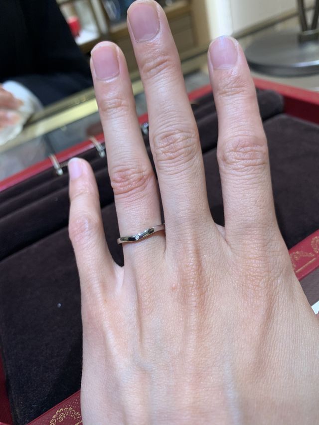 プラチナバレリーナ裏にもダイヤが2石あります。