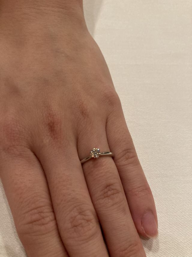 サイズがわからなかったので、プロポーズ用のリングです。