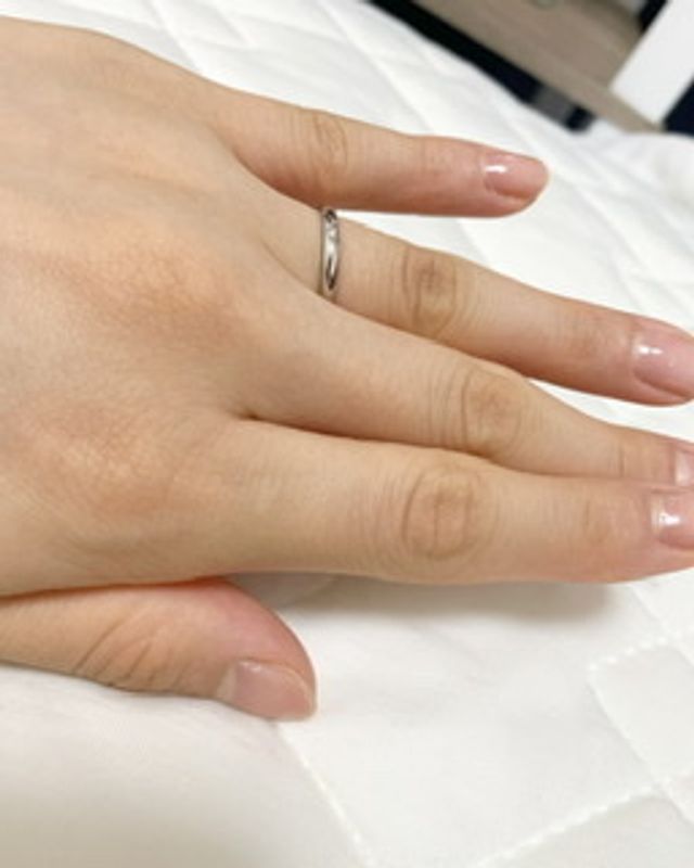 ストレートのダイヤ一つ4つ角