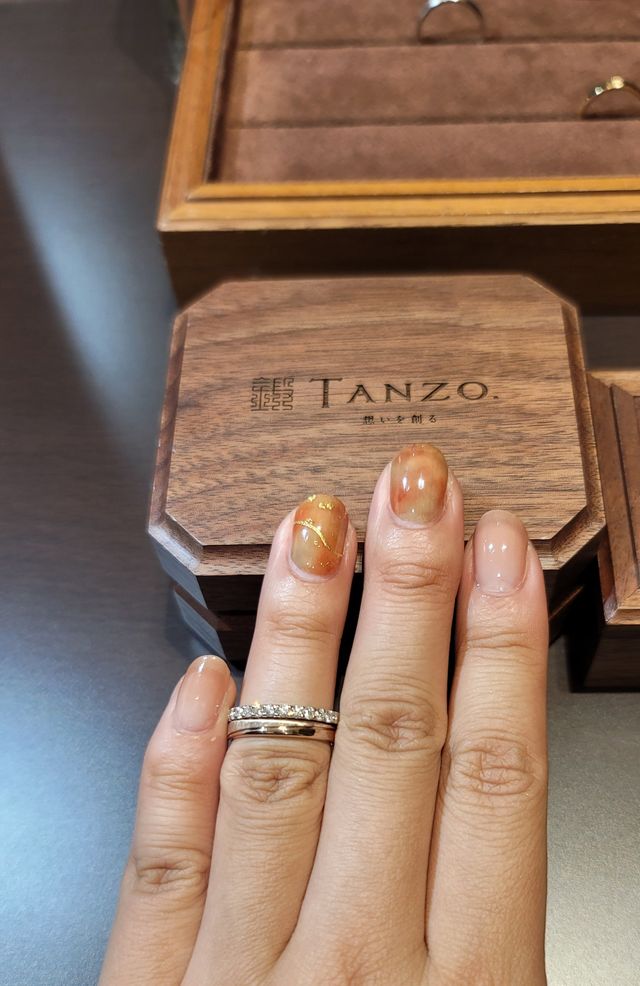 ハーフエタニティと結婚指輪(サンプル)の重ねづけ