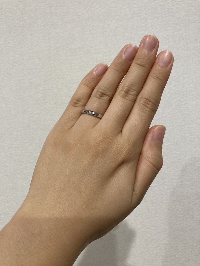 シンプルなデザインで手によく馴染んでます。