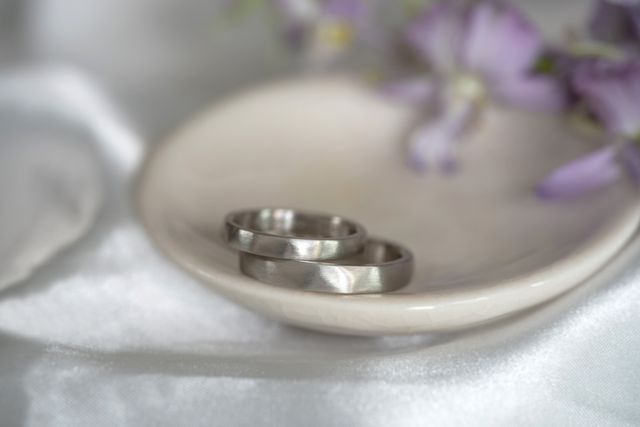 ある程度の年齢の自分達でもとてもしっくりくる指輪で大満足‼︎