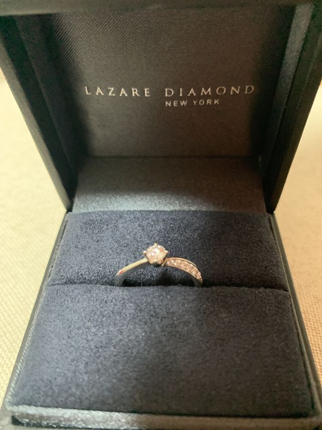 どの角度から見てもキラキラしています。