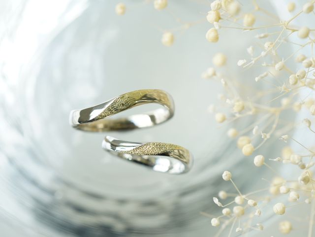 素材は違いますが、デザインで統一感を持たせてます。