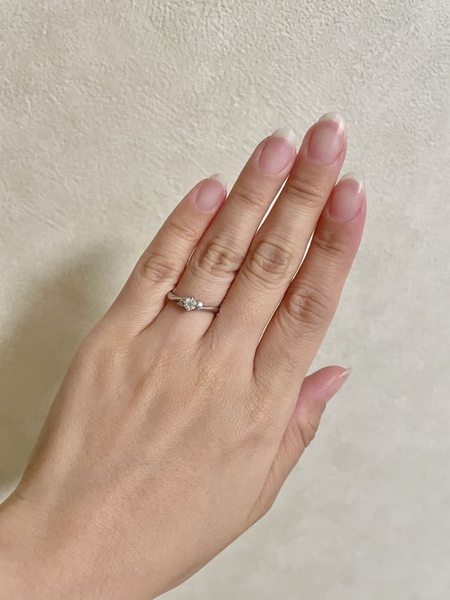 センターのダイヤは一つ小さいサイズに変更していただきました！