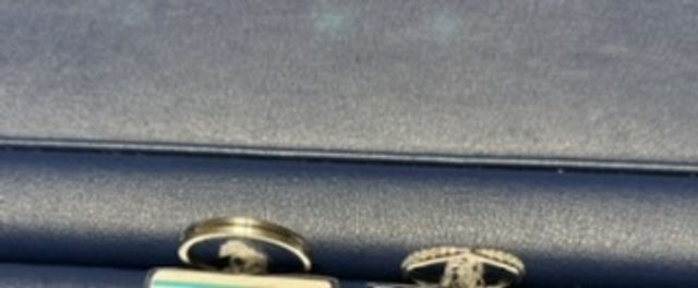 ペアではありません。