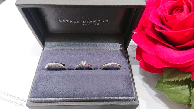 ひと目見て気に入ったデザイン。キラキラで満足な仕上がりです。