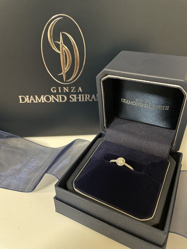 ブーケという名前の婚約指輪を購入しました。