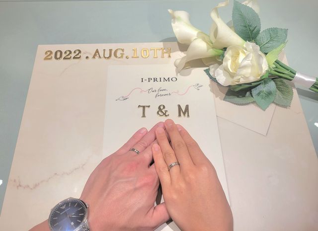 カジュアルきれいめで男性、女性どちらにも似合います！