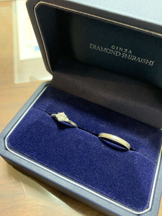 婚約指輪と結婚指輪でサイズが違いますが、着け心地が良いです。
