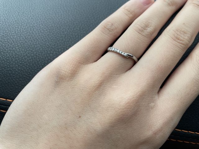 V字のラインを少しなだらかに調節してもらいました。