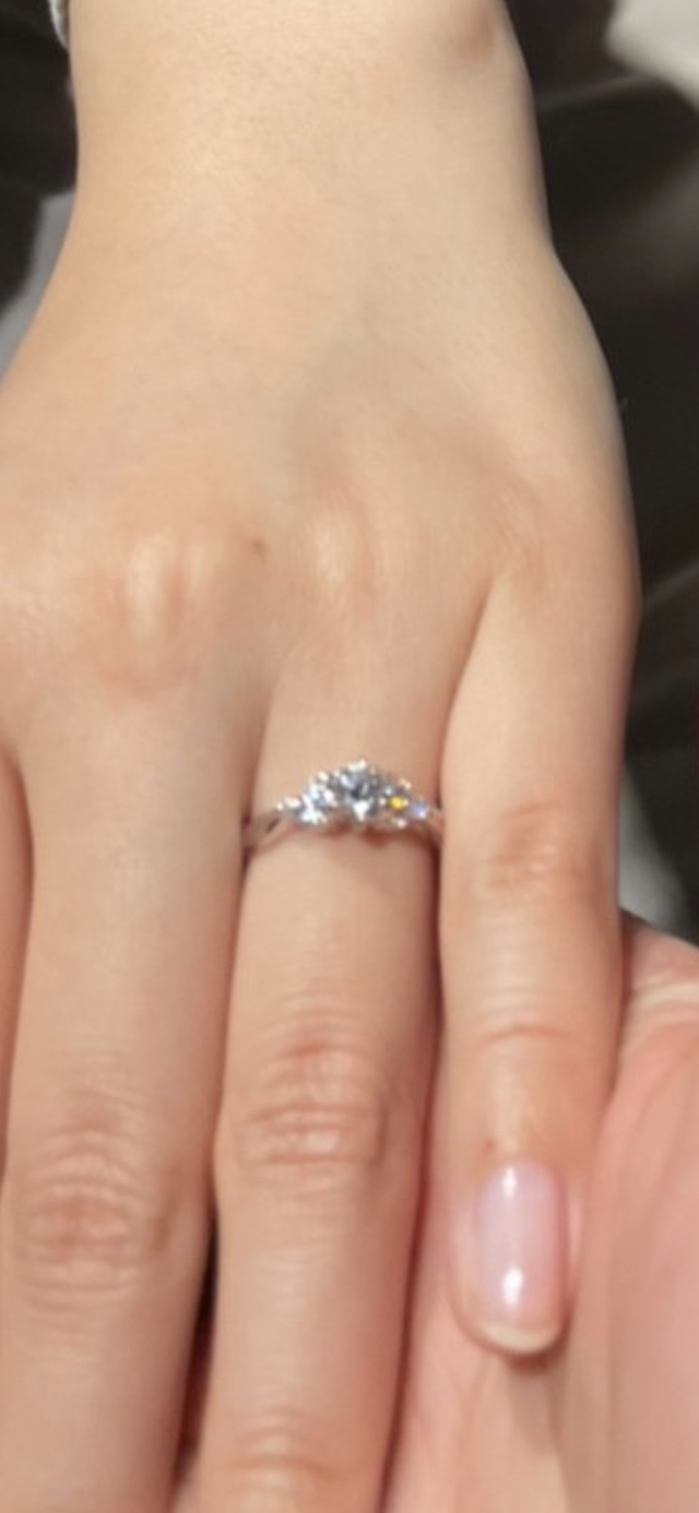 真ん中のダイアを自分たちで選んで完成