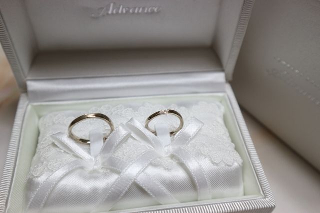 素材はブラウンゴールドです。デザイン商品名は忘れました..