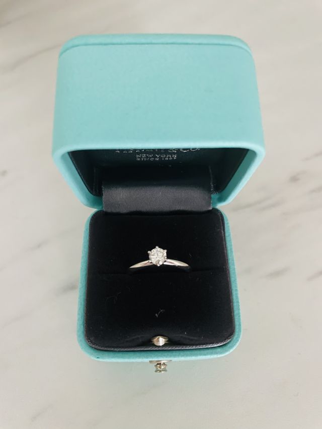 色んな角度から光り輝いてます。