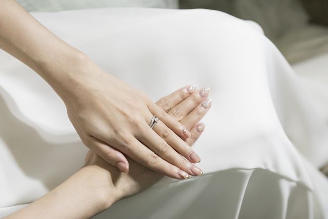 日本人に馴染む細身デザイン。