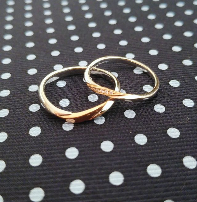 ウェーブライン。縁を丸く加工しているため指が痛くありません。