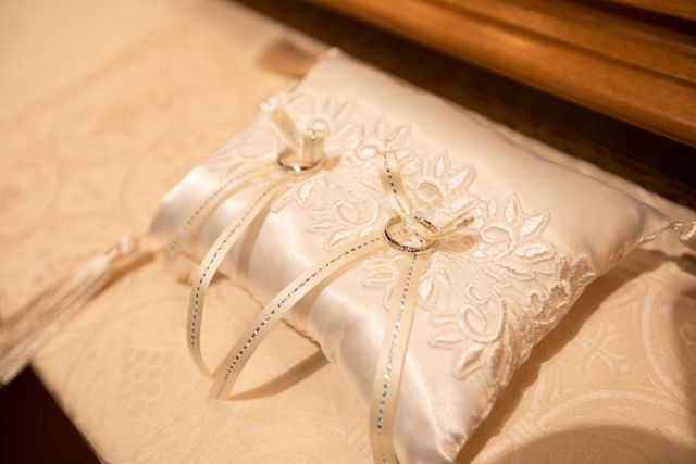 選択できた特典のリンパピローと。結婚式で使用しました。