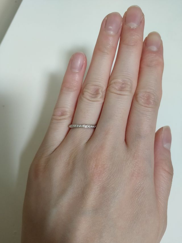 購入して届いた際に着用した写真です