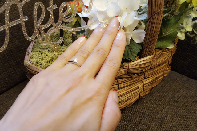 ティファニーの大定番「ティファニーセッティング」です。