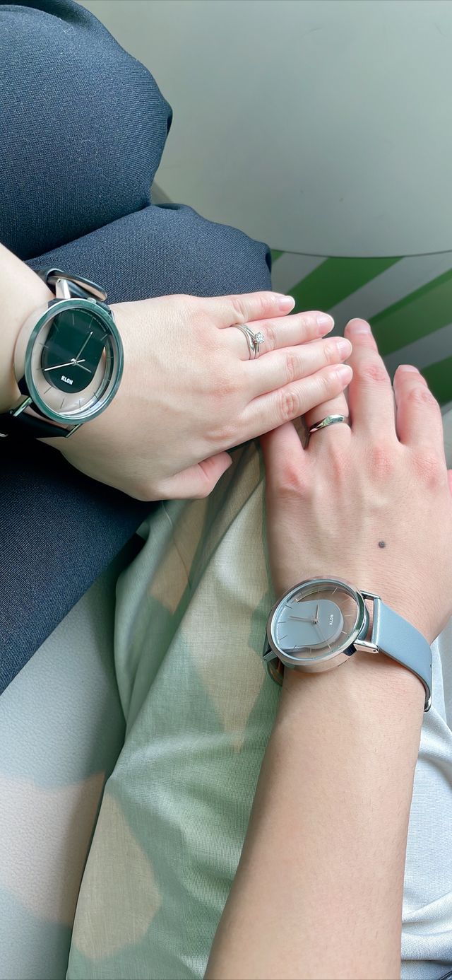 婚約指輪との重ね付けもとっても合います！