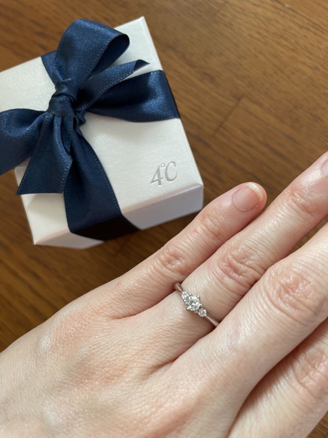 女性らしいデザインに
付けてるとテンション上がります